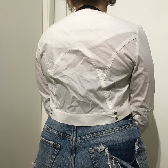 Crop Jacket - Picture 2 of 3